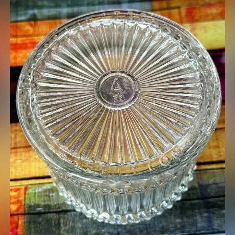 Amway American Vintage Glass Reproduction Of Circa 1850 Glass Jar Apothecary